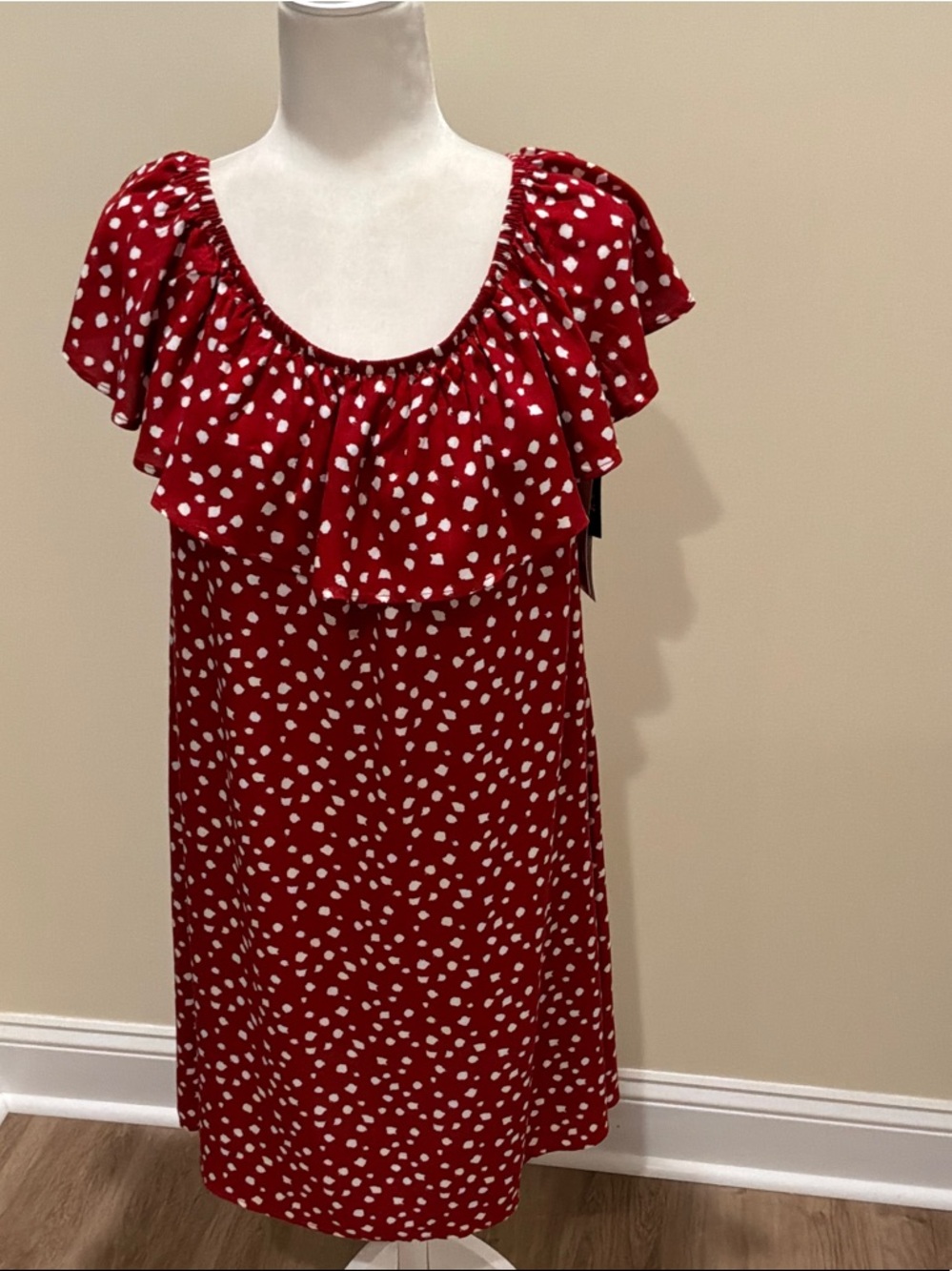 Sandra Darren polka dot short sleeve women’s size S dress mini